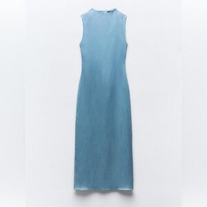 Wrinkled effect straight dress - Zara 🩵